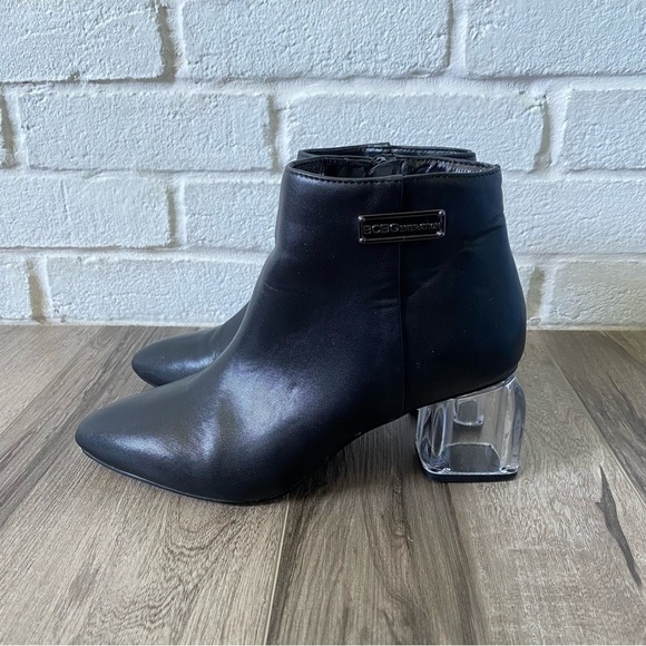BCBGeneration Axton Black Ankle Booties Boots Women’s Size 6.5 - Picture 4 of 9